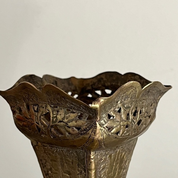 Brass bud vase - Picture 5 of 7